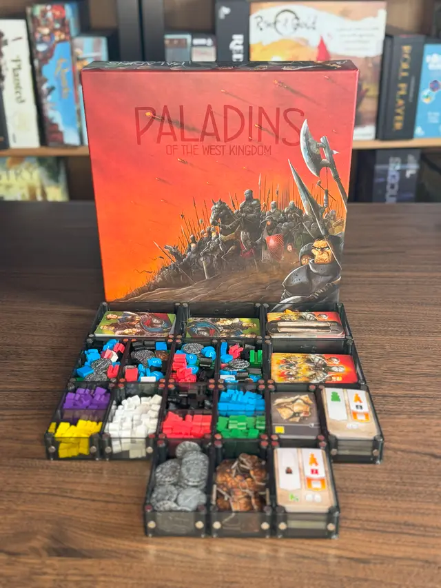 Paladins of the West Kingdom organized in a Piece Keepers tray